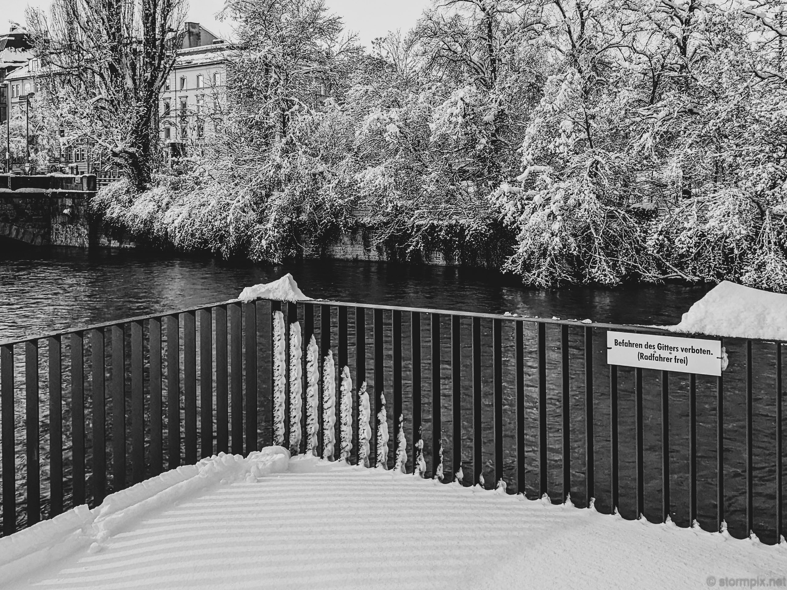 Pxl 20231203 120715569