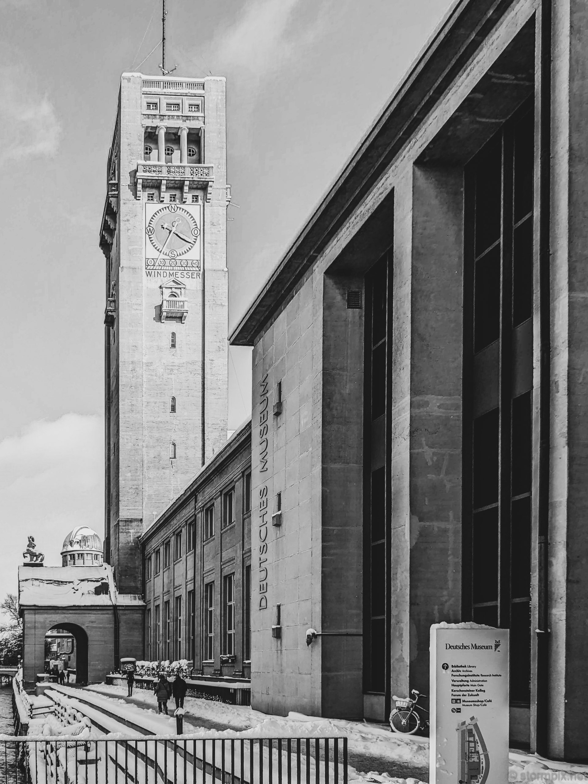 Pxl 20231203 120808545