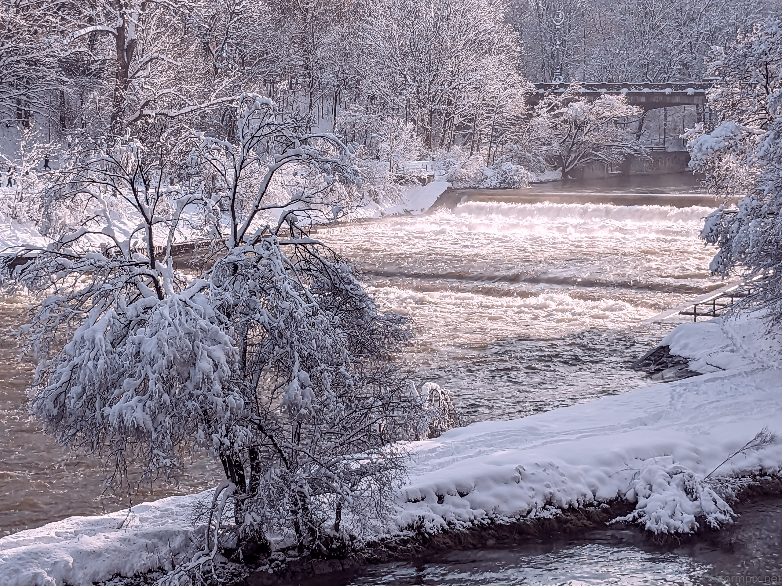 Pxl 20231203 123254313