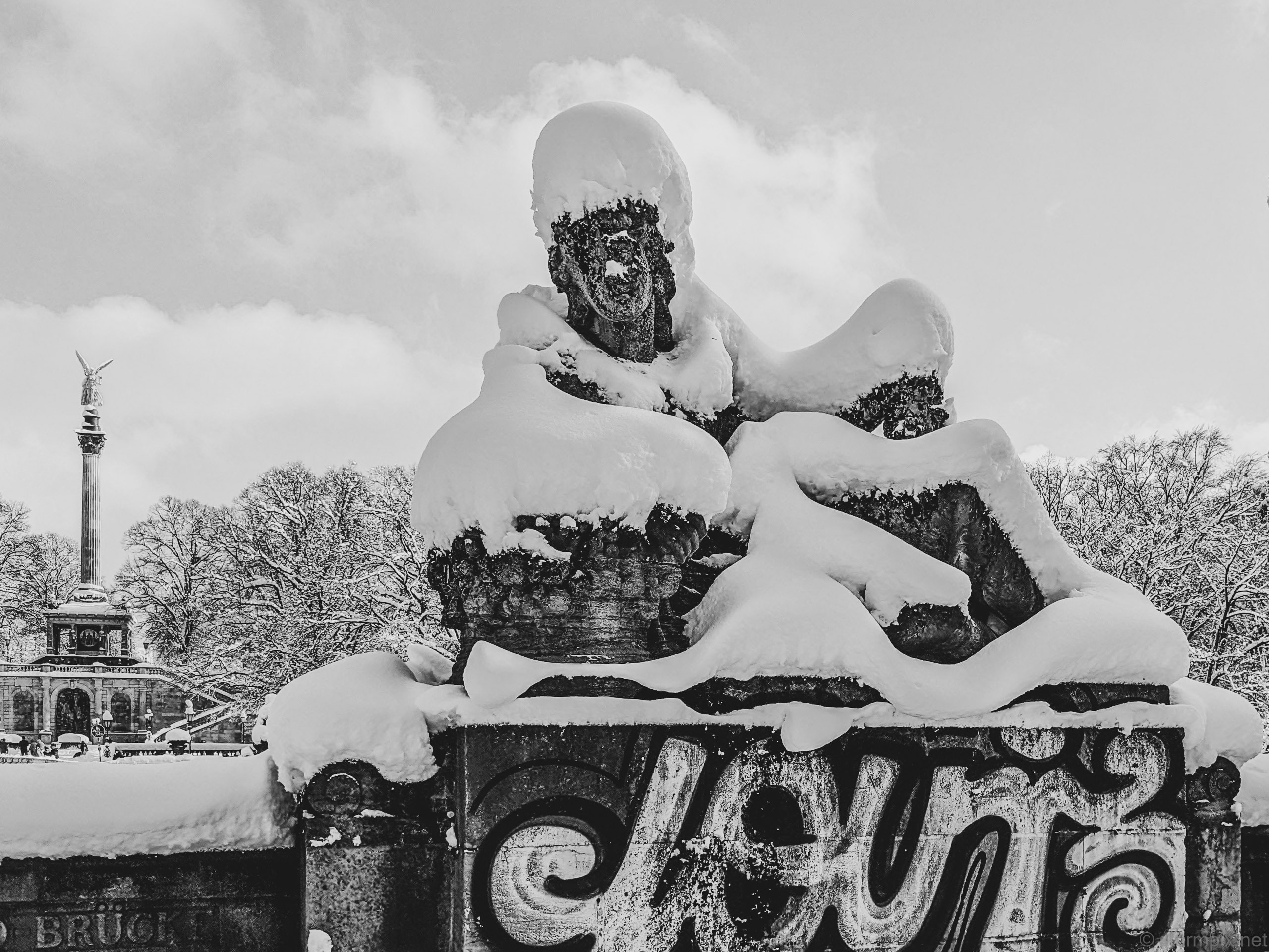 Pxl 20231203 123914198