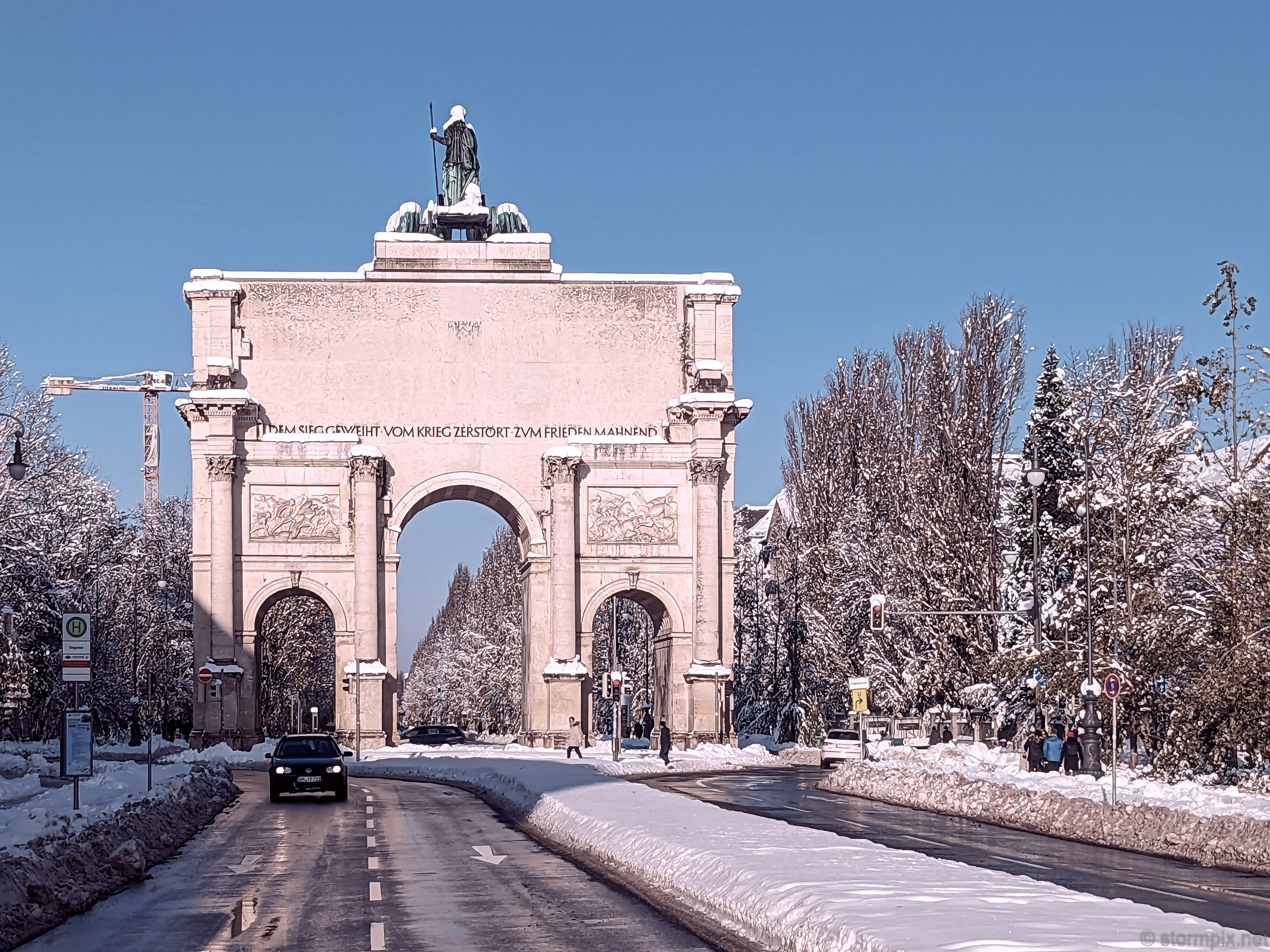 Pxl 20231203 131536162.night