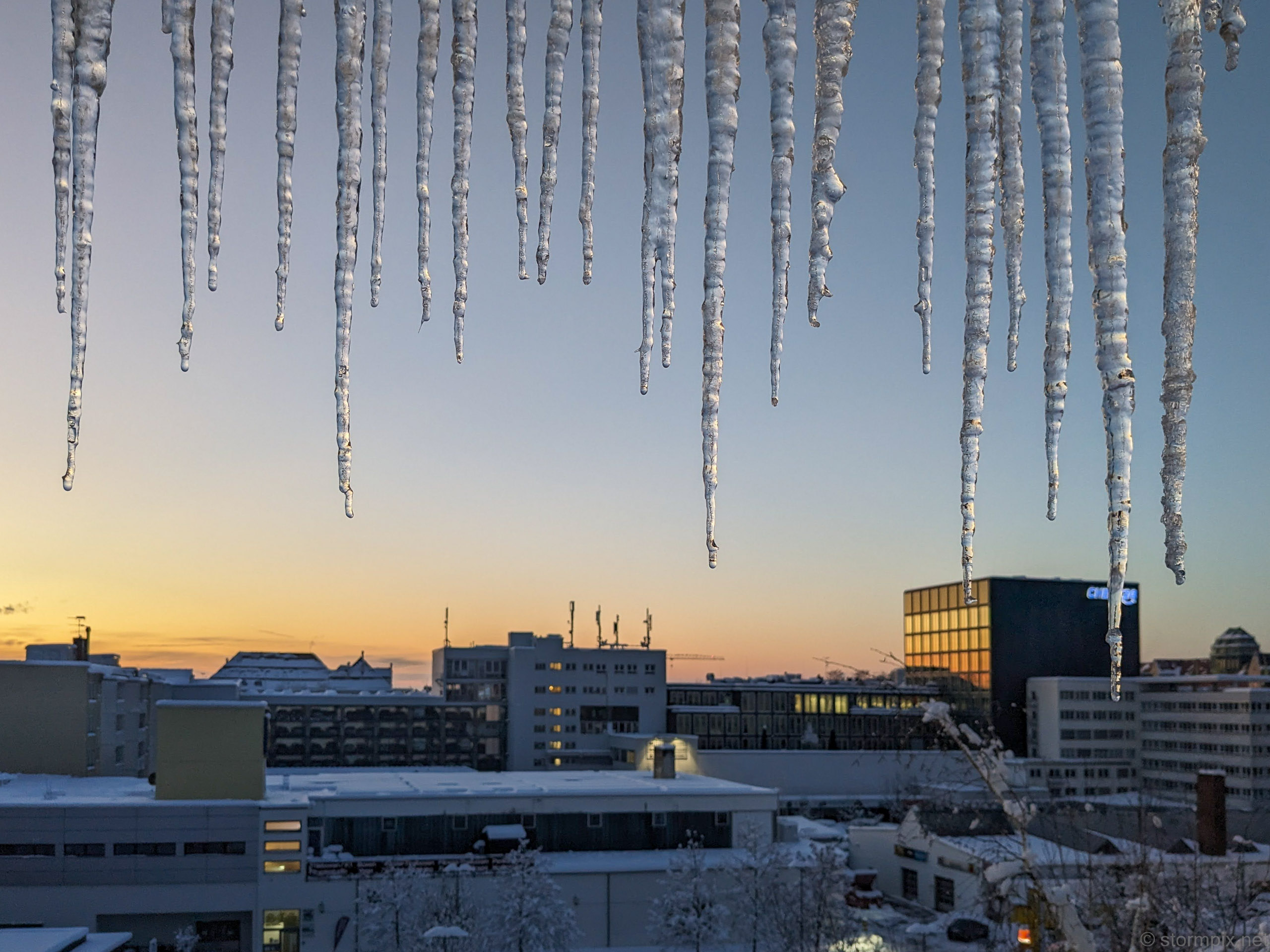 Pxl 20231203 154426088.mp